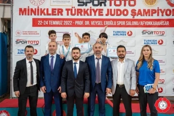 Minik judocular kürsüyü boş bırakmadı
