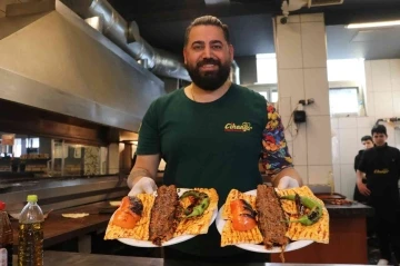 &quot;İki yüzlü kebabın&quot; ünü sınırları aştı
