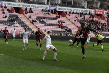 TFF 2. Lig: Eskişehirspor: 1 - Akhisar Belediyespor: 0
