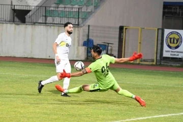 TFF 2. Lig: Tarsus İdman Yurdu: 1 - Karacabey Belediyespor: 4  (Penaltılar)
